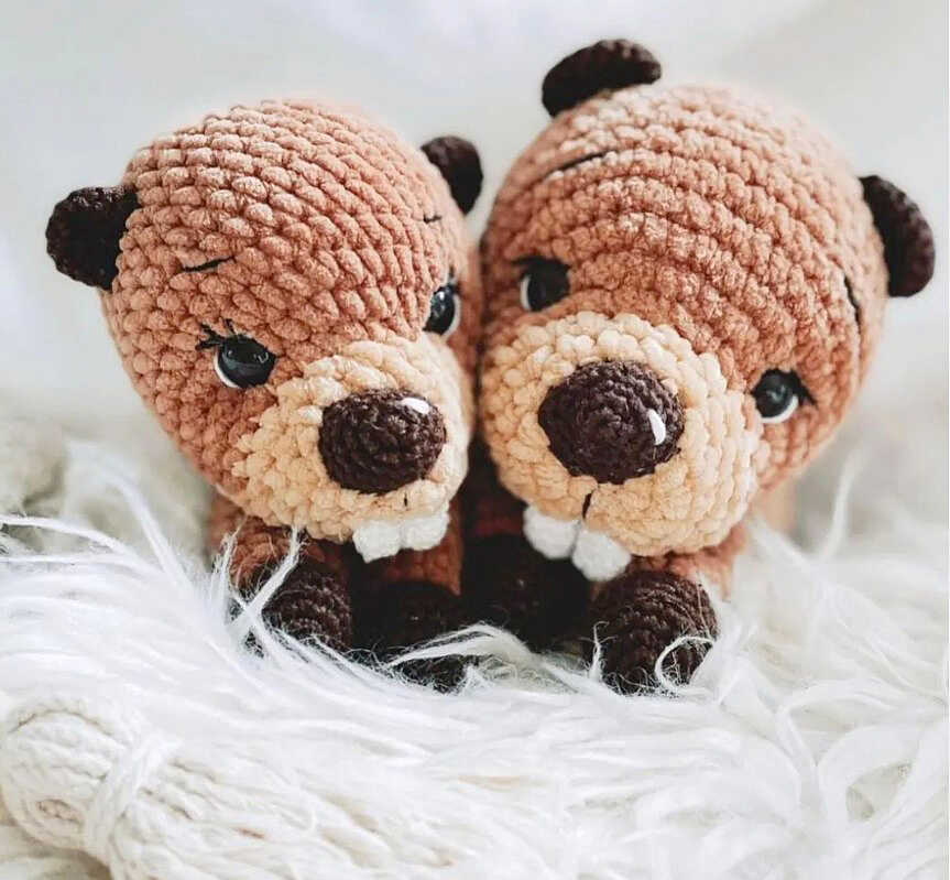 Low Sew Amigurumi Pattern: Creative beaver inspiration for high-profit sales at local craft markets and Etsy shops.